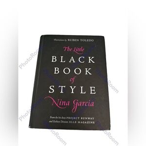 The Little Black Book of Style by Nina Garcia 🖤